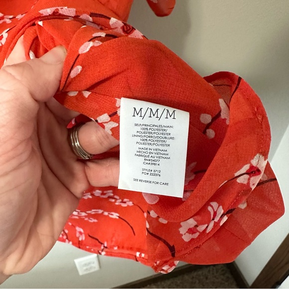 Cabi Orange & White Floral V Neck Lightweight Flowy Short Sleeve Blouse Medium - Picture 10 of 14